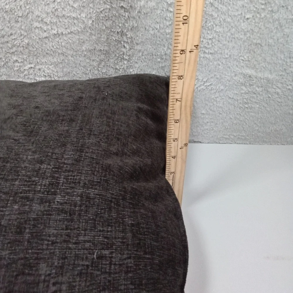 N/A plush square